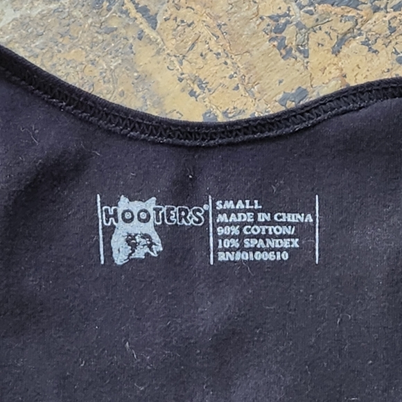 NWOT Black Hooters Savannah, GA Tank Top (Small) - Picture 7 of 8